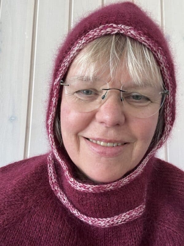 Knitted hoodie, pattern - Image 9
