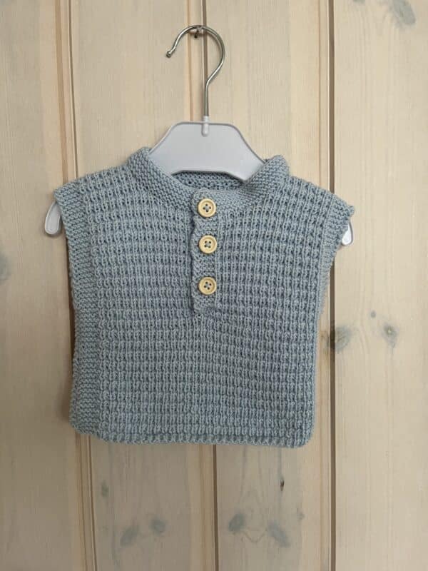 Strikket babyvest opskrift