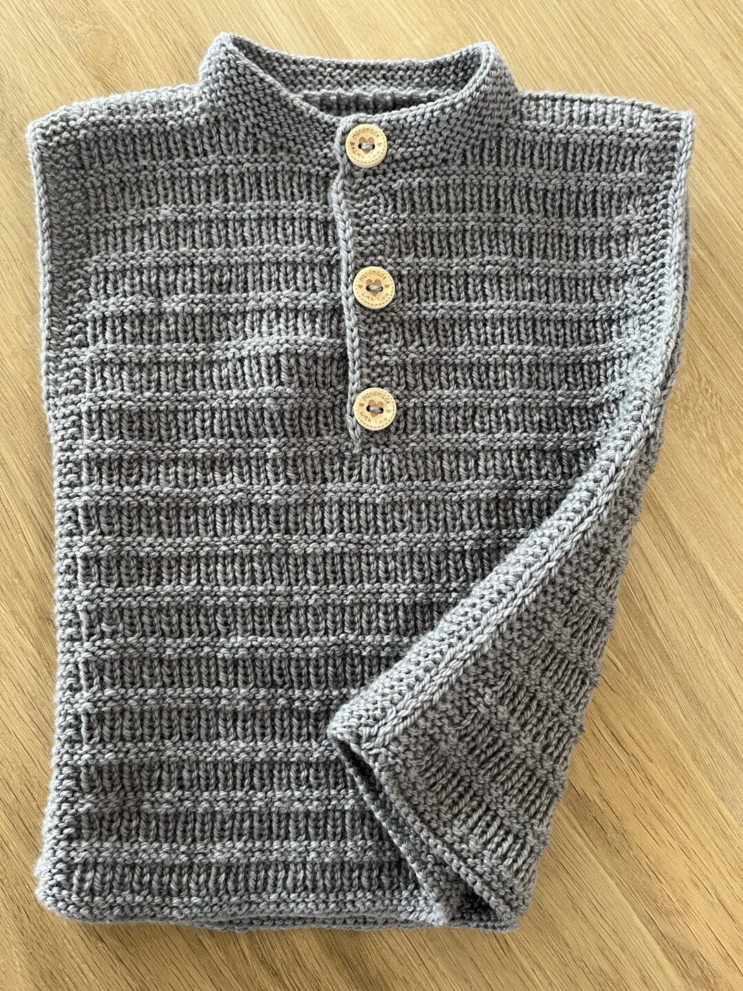 Knitted baby vest - Image 7